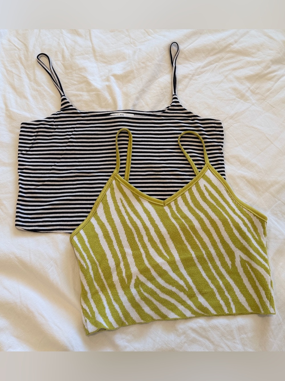 Cropped Tank Top Bundle Set of 2 Black White Stripe Green Animal Print M
